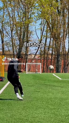 Best Football Technique: Compare Top Soccer Moves