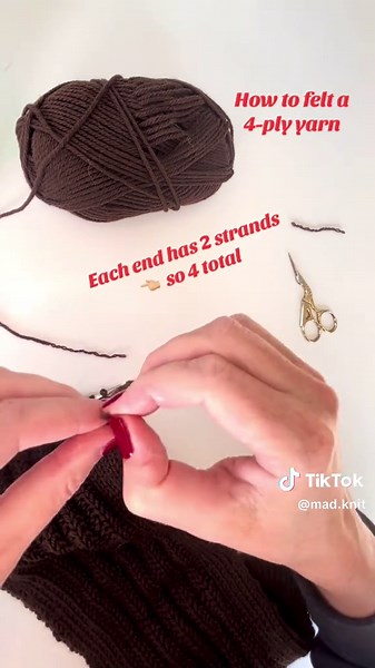 No more weaving in ends! ✂️ This little trick from my LYS changed my knitting life — it’s so quick and clean. Have you tried felting your joins yet? 👀 #knittinghack #knit #knittok #knittersoftiktok #madknit