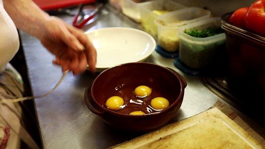 Comment préparer et cuire les cèpes ? Les secrets de l'Entrecôte, à Pau