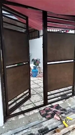Tubular Steel Gate Design #fbreels2025 #facebookreelsviral #facebookreelsl #trendingreelsvideo #facebookreels #construction #constructionmaterials #constructionlife #constructionworker #steelgatedesign #steelgate #gatedesignideas | Rey Cano