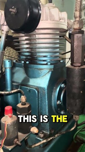 Air Compressor in Ship #aircompressor #engineering #shorts