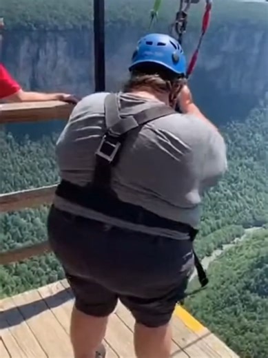 Zipline fault at extreme height