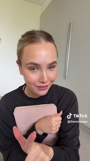 Setting Up My Hinge Profile for Dating | Hinge Prompts & Photos