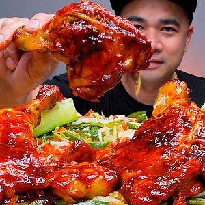 69K views · 1.5K reactions | ASMR MUKBANG | BBQ CHICKEN LEGS AND MUNG BEANS SPROUT CARROTS LONG BEANS | ALFIE EATS | Facebook