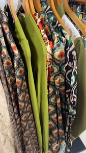 LOOK WHAT I JUST FOUND!!!!! 💁🏼‍♀️✨ ONE MEDIUM LEFT • POUF SLEEVE BLOUSE • VAGABOND & GOING TO CALIFORNIA PRINT | Lil Bee's Bohemian