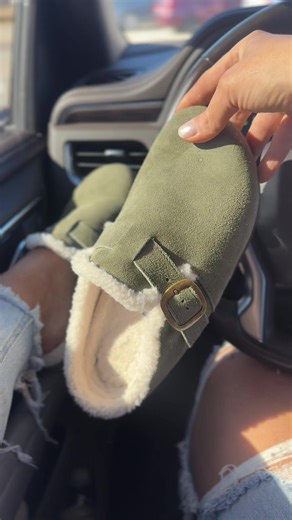 Fur Lined Clogs: Comfort Meets Style in Olive Green