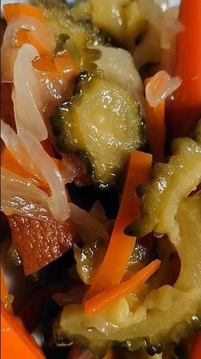ご飯のメニューで悩んでいる方にっ 夏にさっぱり食べられる和え物 冷やし中華 夏野菜 具材がたっぷりの汁物 お豆腐ハンバーグ トマト煮 ゴーヤチャンプルー ちゃんぽん麺 麻婆春雨 牛丼 シチュー🥄