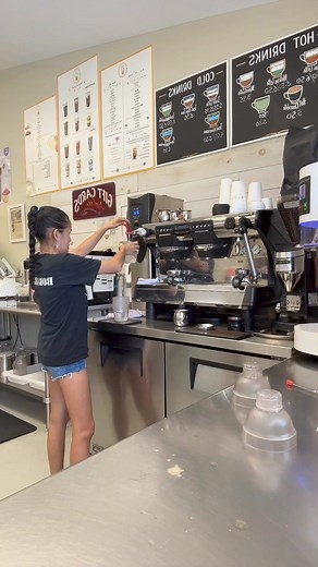 60K views · 375 reactions | Green tea milk tea with mango pop boba!! | Mama Lanlan | Facebook