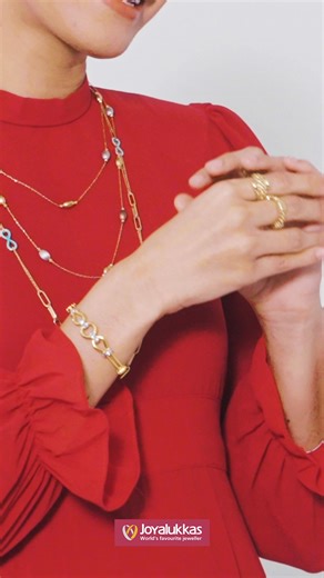 Introducing our stunning diamond set featuring a mesmerizing hexagonal motif, each adorned with a delicate flower design and a radiant ruby as the centerpiece. Elevate your elegance with this exquisite combination of diamonds and rubies, crafted to perfection for an unforgettable statement. ✨💎 #DiamondSet #HexagonalMotif #RubyFlowers#joyalukkas | Joyalukkas