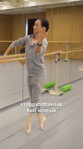 García Carriera Claudia egy-egy kulcsmozdulaton keresztül mutatja be a Coppélia koreográfiájának fontos elemeit. #operabudapest #balettbudapest #coppélia #HarangozóGyula #mnb #magyarállamioperaház #operaház #opera #magyarnemzetibalett #nemzetibalett #balett #hungarianstateopera #hungariannationalballet #ballet #hnb | Operaház