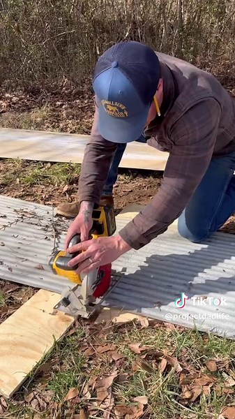 It cuts sheetmetal! #sheetmetal #diyprojects #diy #sawhack #dadmoves