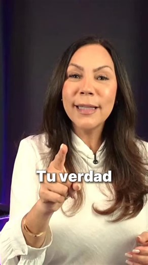 Belkis Carrillo Psicóloga🎓Conferencista🎤 on Instagram: "Ayer en #ReprogrÁMATE dimos el primer paso para iniciar tu reprogramación mental. Descubrimos la verdadera razón por la que no cambias, pero sobretodo QUE necesitas TENER, SABER y HACER para lograr un cambio real. Hoy seguimos con la SEGUNDA CLASE, y si aún no entraste, este es el momento. Vamos a construir la ruta para que puedas vivir PLENAMENTE como siempre lo has deseado. Hoy continuamos en vivo. Comenta “CAMBIOS” para registrarte y n