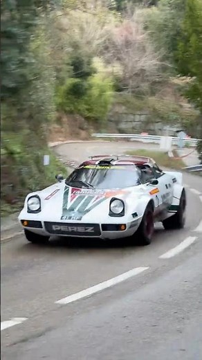 Lancia Stratos en pleine spéciale de rallye 🔥 La légende vivante !