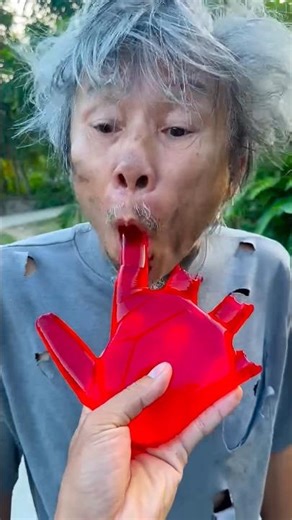 Kind grandpa eats watermelon hand watermelon ice creambeautiful#shorts