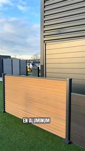 ✨ La clôture idéale pour un extérieur qui vous ressemble ✨ 🔶 Clôture Aluminium ✔️ À partir de 60 € / ml ✔️ 3 modèles – 6 hauteurs au choix ✔️ Couleur moderne : Gris RAL 7016 ✔️ Accessoires inclus 👉 Design contemporain, solide et sans entretien 🔷 Clôture Composite ✔️ À partir de 38,5 € / ml ✔️ 3 modèles – 6 hauteurs disponibles ✔️ Coloris : gris, noir, bois ✔️ Accessoires inclus 👉 Aspect naturel, résistance maximale, longue durée de vie 🔷 Clôture Barreaudée ✔️ 60 € / ml ✔️ Poteaux inclus ✔️ 