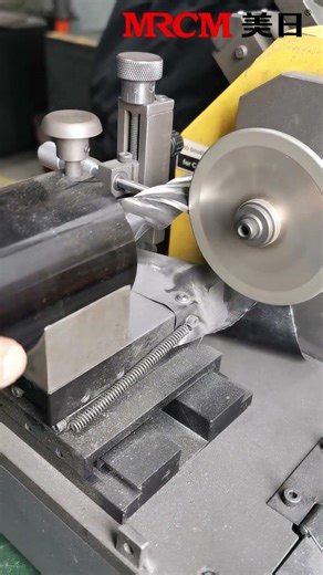 How To SPIRAL SCREW END MILL SHARPENER with MRCM MR-X6.