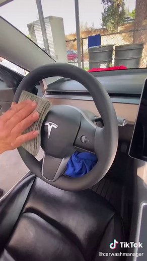 Fast Full Service Car Wash with Interior Super Clean