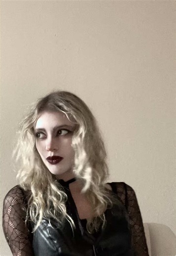 LIVING DEAD GIRLS NEAR U! #goth #wlw