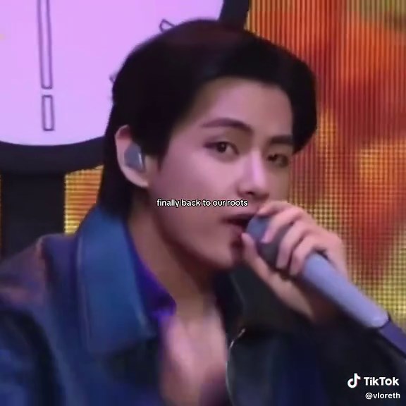 Kim Taehyung's Iconic V Pose Returns