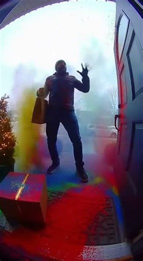 Man Failed to took package when its exploded with bait