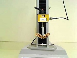 3 point bend test on a biscuit