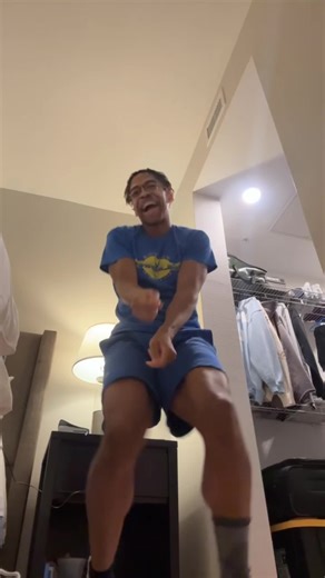 What is this lol #fyp #foryoupage #christmascountdown