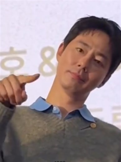 조인성: 진정한 팬 사랑의 아이콘