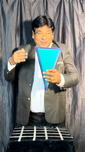 K Kumar | Amazing triangular screen #reelsviralシfb #culturalevent #reelskarofeelkaro #magicshow | Instagram