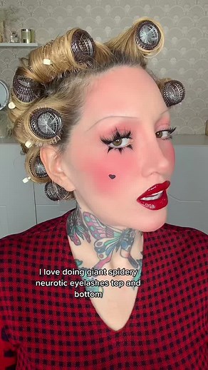 Spiky Manga Lashes Tutorial: Dramatic Eye Look