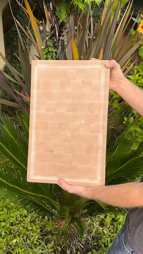 From water popping to wrapping, finish up a Spalted Figure custom with me! This custom maple end grain butcher block features recessed side handles, a juice groove, and brass feet. Hand delivered just in time for Thanksgiving!🦃🤩 | Spalted Figure