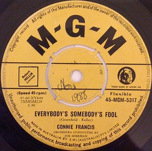 Connie Francis - Everybody's Somebody's Fool