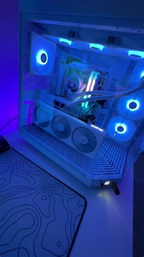 Need to cable manage ;-; #pcgaming | PC Gaming