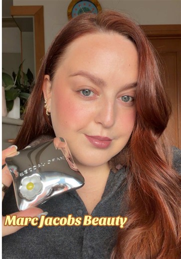 Truly can’t put the @MarcJacobsBeauty down 😅 ✿ Heart On Shine Lipstick — 104 Eat It Up ✿ Joystick Blush Stick — 110 Hot Flush ✿ Legally Bronze Bronzer — 20 Light Medium @marcjacobs @Selfridges #marcjacobs #marcjacobsbeauty #marcjacobsbronzer #makeuptryon #makeuptutorial