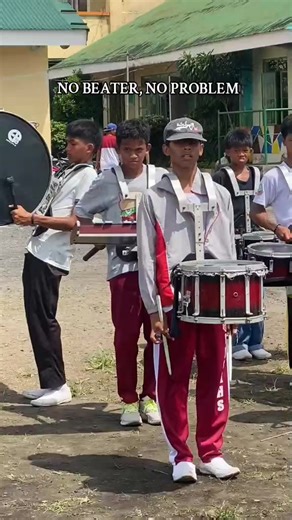 192K views · 3.9K reactions | NO BEATER? NO PROBLEM BEATER❌ DUSTPAN✔️ #BMP #behumblealways #Banda | John Carlo Royong | Facebook