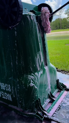 Deep clean day! 🧼 Today I’m tackling one of the dirtiest spots — the trash bin. With just a mop, hot water, and some cleaner, I’m giving it a fresh start. Keeping your bin clean not only removes bad odors but also keeps your home more hygienic. Do you clean your trash bin regularly #CleanWithMe #TrashBinCleaning #DeepClean #HomeHacks #SatisfyingClean #MopCleaning #FreshHome #CleaningRoutine #CleanTok #OrganizedLife #CleaningMotivation #HygieneTips #EcoCleaning #SparklingClean #BeforeAndAfter | 