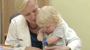 Boy born without hands gets bionic arms