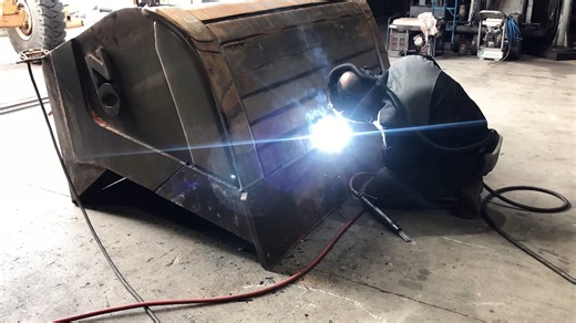 Bucket repair 🛠️ from worn to new in 10 steps