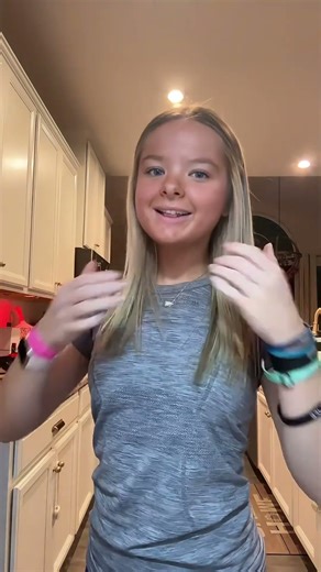 #yoga #leggings #lululemon #crew #neck #athletic #shirt #silver #chain #necklace #smart #watch 2