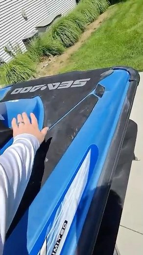 How does a jet ski work? #seadoo #jetski #howitworks
