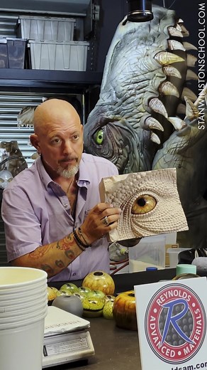 Eye-making wizard Rob Hinderstein was responsible for the T-Rex eye paint scheme for Steven Spielberg’s Jurassic Park at Stan Winston Studio. #painting #jurassicpark #stanwinstonstudio #jurassicpark #stanwinstonschool #stanwinstonstudio | Stan Winston School of Character Arts