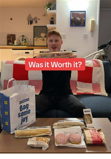 Crazy Greggs Leftover Bag! #toogoodtogo #greggs #london #foodwaste #haul