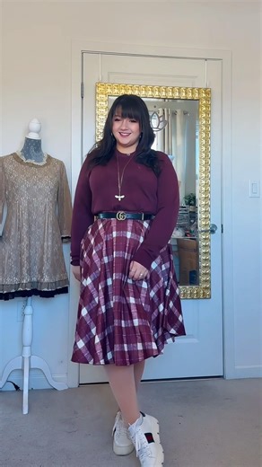 Burgundy outfit with a classic plaid skirt ♥️🤍 #ootd #outfitideas #winterfashion
