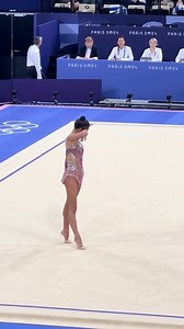 Bella ci Dormi 🌸 - a routine that will remain in the memory of many people, Italian gymnast Sofia Raffaeli managed to mix art and sport in a single routine, simply beautiful 👏🏼 • • • • • • • #rhythmicgymnastics #amazing #insane #shocked #rg #rhythmic #gymnastics #fyp #foryoupage #foryou #viral #flexible | Gymedition