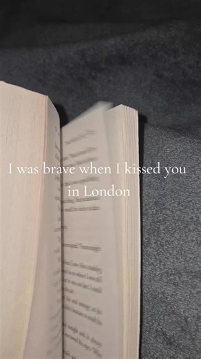 Ik ppl dont like this book, but I loved it. It was the book that got me into reading and I was a mess reading it, from the 'thats my girl' scene up until they made up in London, I cried that entire time😭 #BookTok #twistedlove #alexvolkov #avachen #annahuang