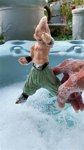 Let's jump into the pool! #animeedit #dragonball #dbzanimation