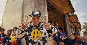 Binz ra mắt MV nhạc xuân cùng Gonzo với tựa đề ngộ nghĩnh