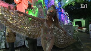 Fernanda Tavares desfila pela primeira vez no Anhembi