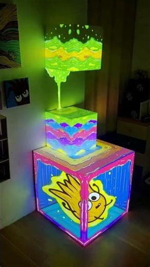 Guy Uses a Projector to Create INSANE Visuals 😳🎥