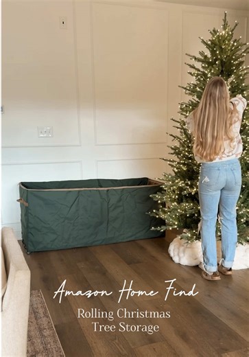 Amazon home find! Rolling Christmas tree storage box! This Christmas tree box is on wheels, so it’s easy to move around. It can hold up to a 15 foot Christmas tree and it keeps all of your decorations safe and protected while being in storage. #holidayhacks #christmasfinds #amazonfinds #homeorganization #amazonhome