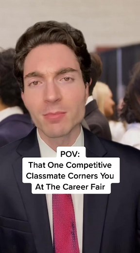 Navigating the Career Fair Scene: Business Major Tips